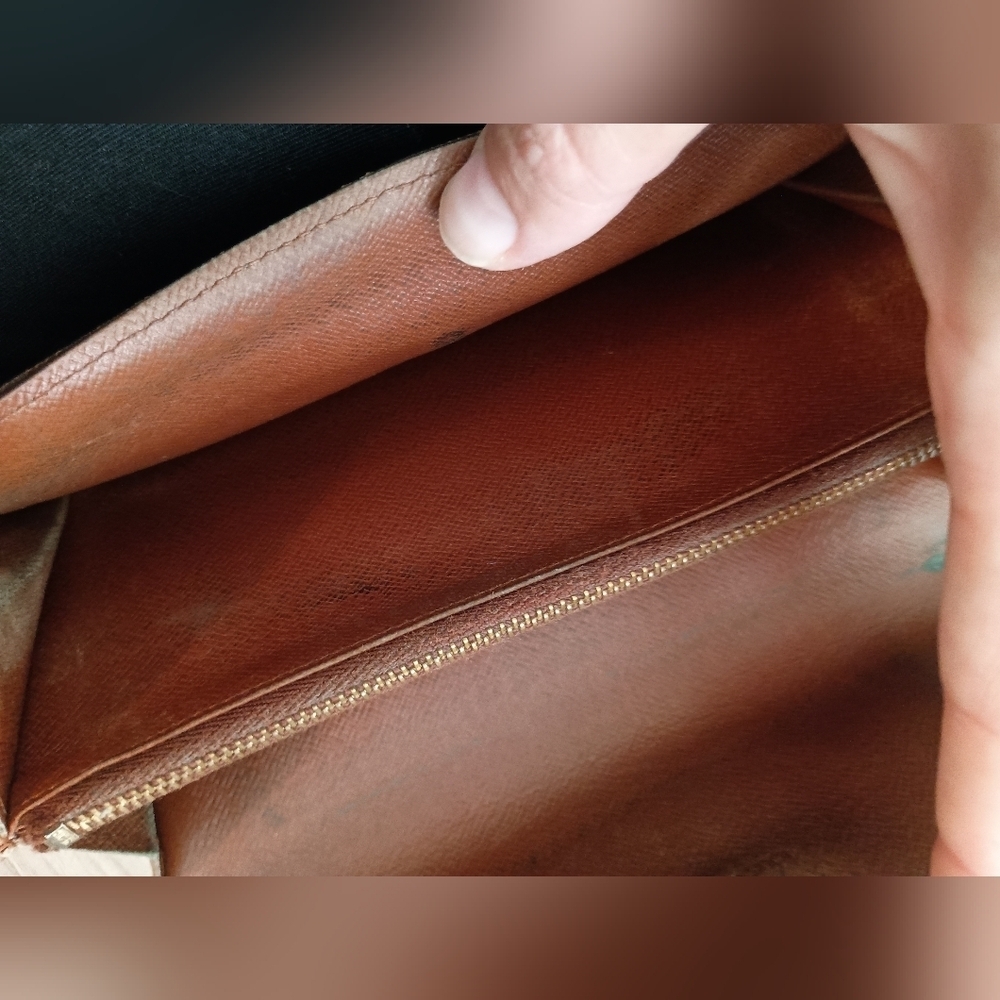 Louis Vuitton Monogram Sarah Long Wallet - Picture 10 of 14